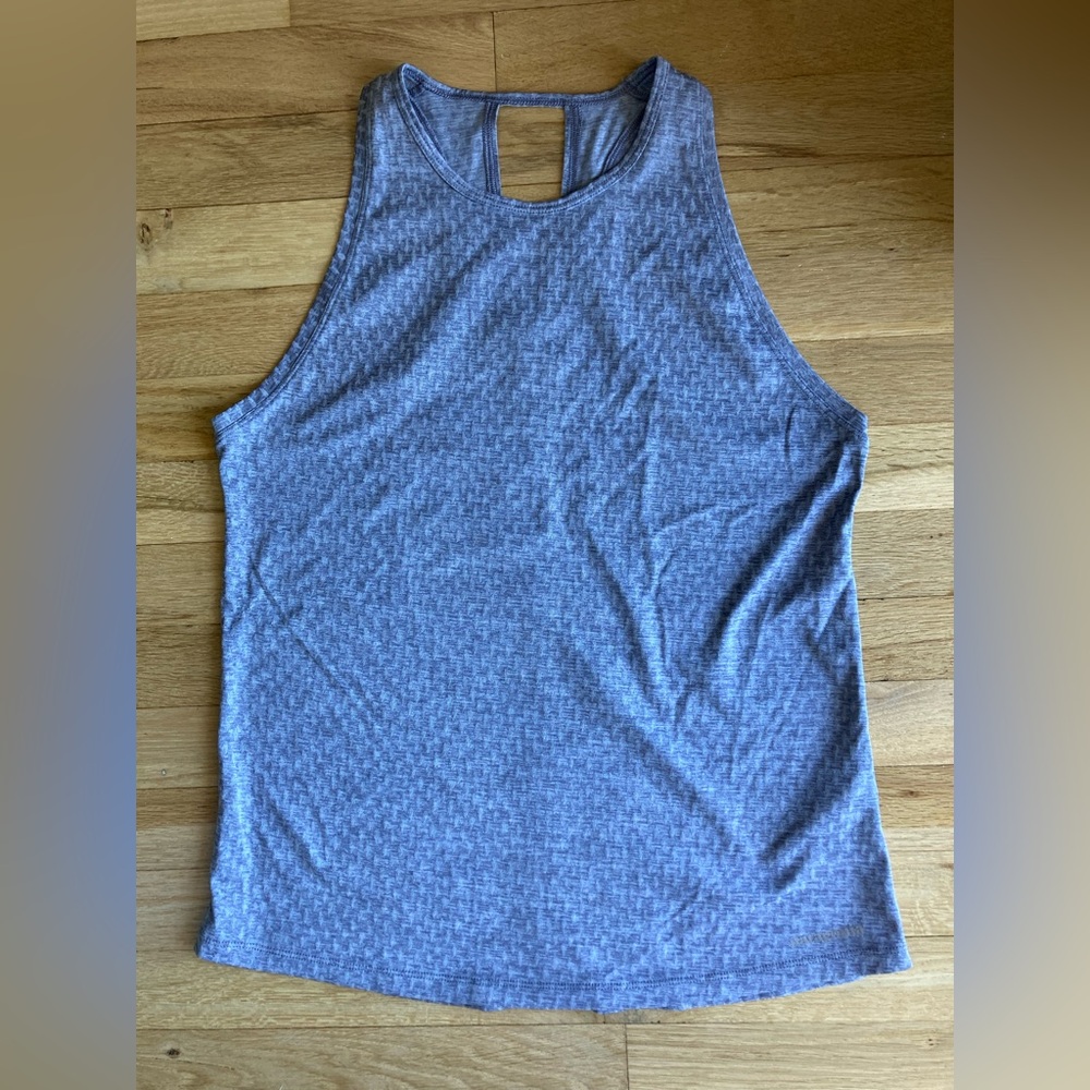 Patagonia workout tank top. Like new. Women’s size M